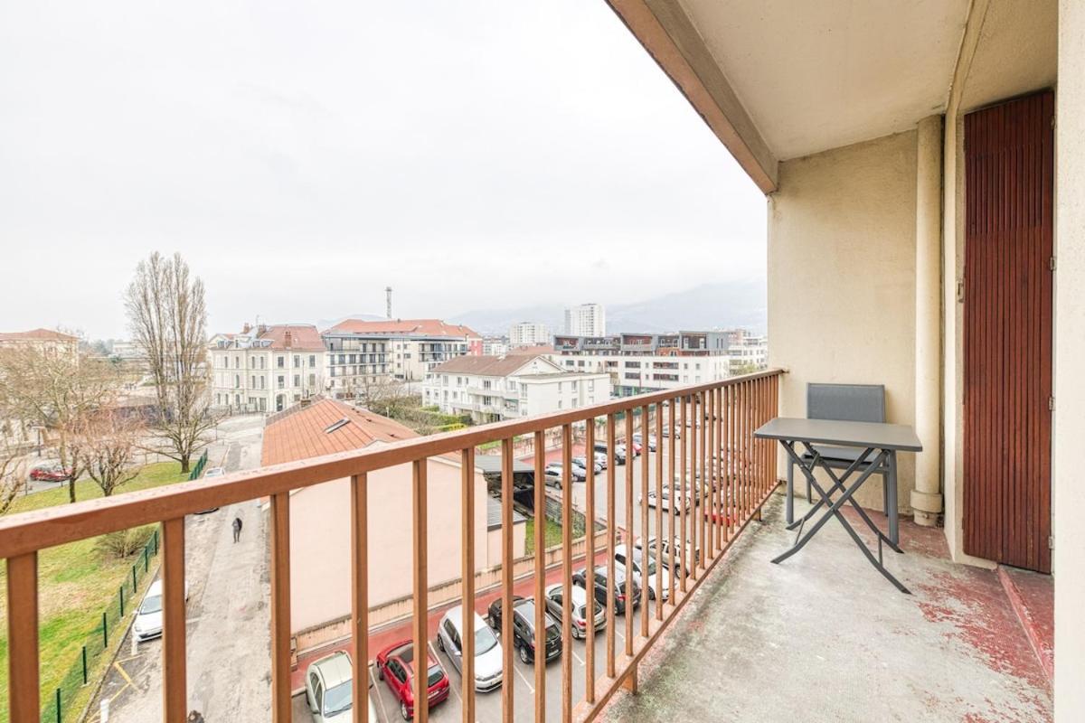 Magnificent Apartment, 4 Bedrooms, Fiber Wifi Grenoble Luaran gambar