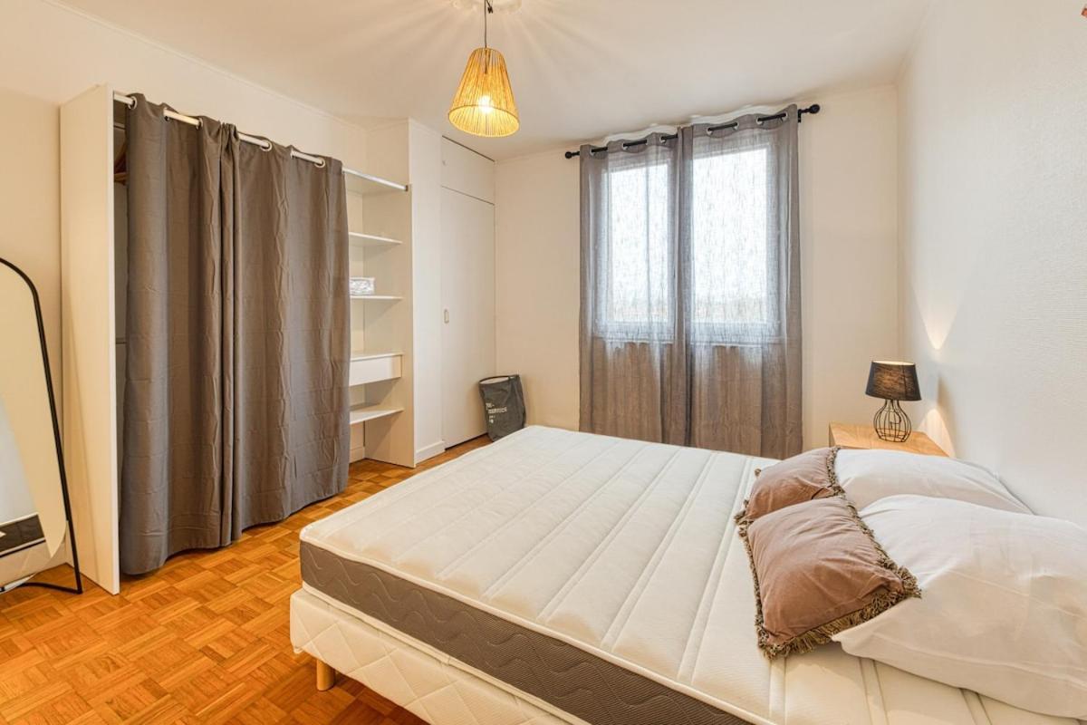 Magnificent Apartment, 4 Bedrooms, Fiber Wifi Grenoble Luaran gambar