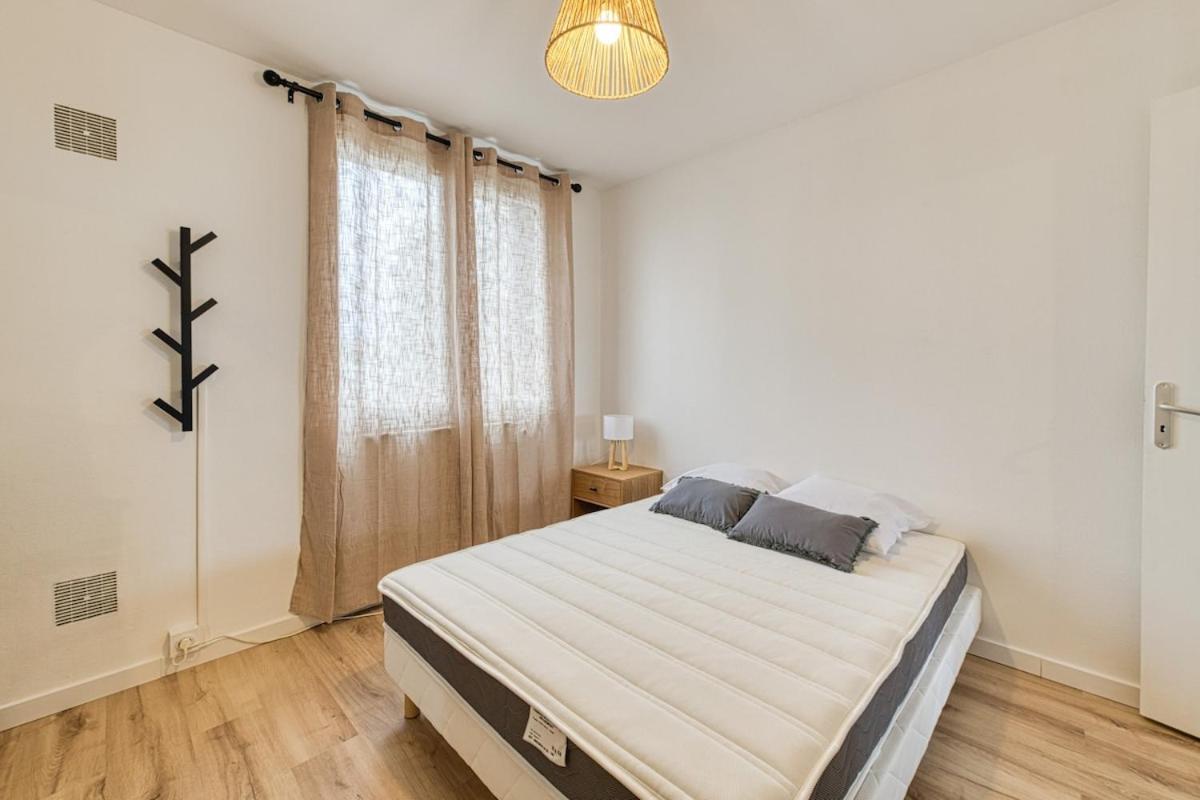 Magnificent Apartment, 4 Bedrooms, Fiber Wifi Grenoble Luaran gambar